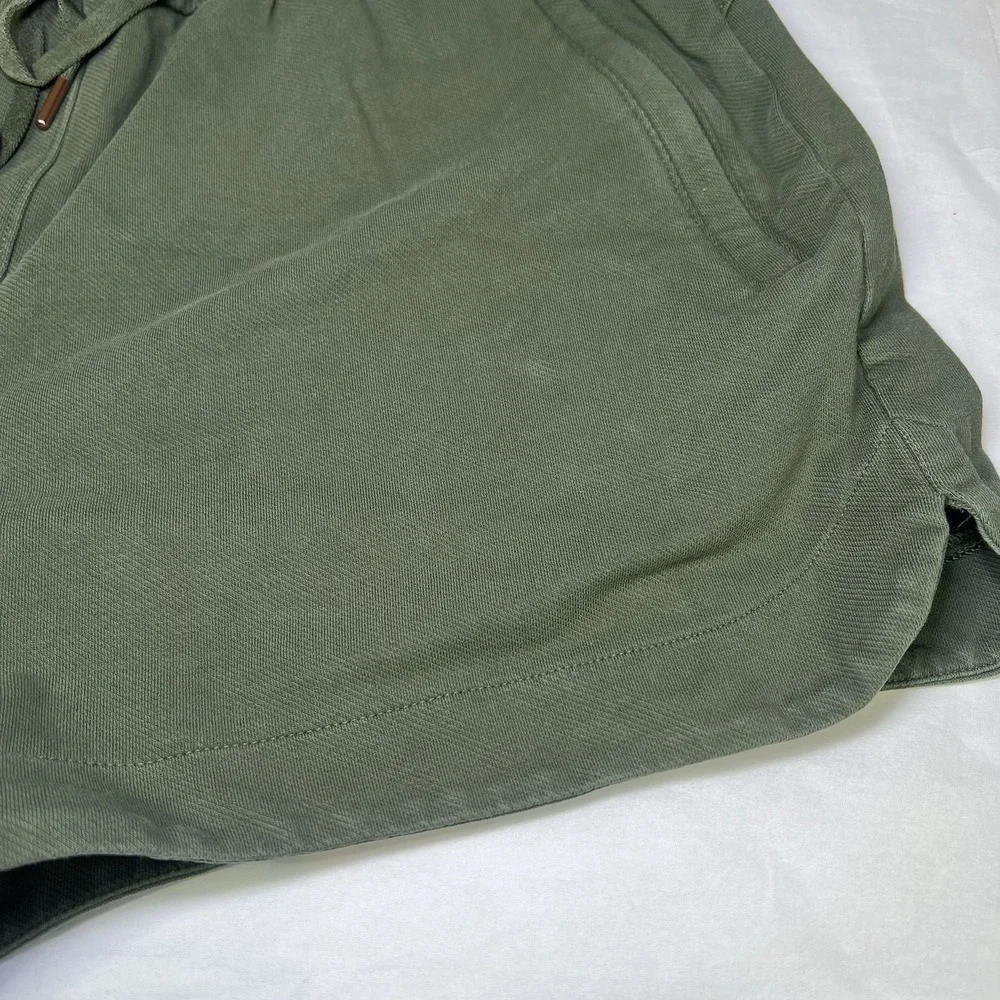CALIA Women's Medium Green Athletic Shorts Pockets‎ Drawstring Elastic Waist